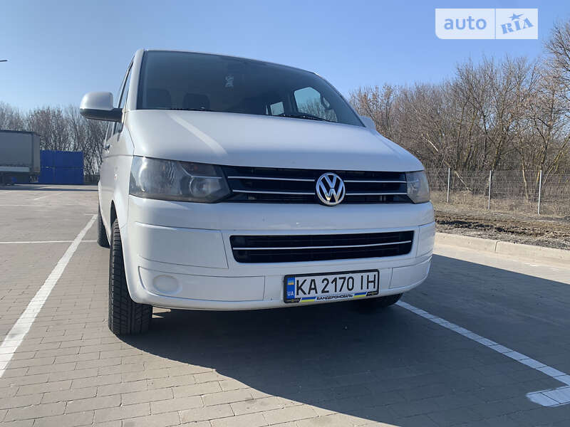 Минивэн Volkswagen Transporter 2011 в Киеве