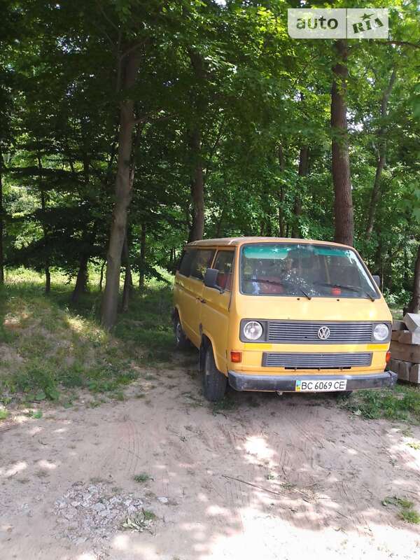 Минивэн Volkswagen Transporter 1988 в Городке