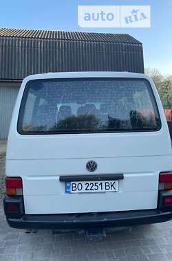 Мінівен Volkswagen Transporter 2000 в Кременці