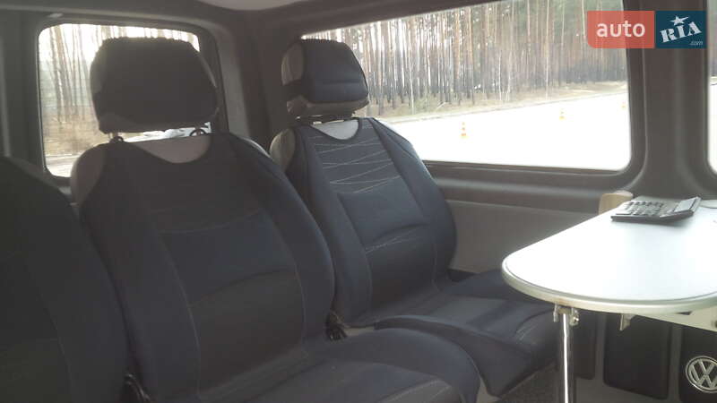 Мінівен Volkswagen Transporter 2006 в Рівному