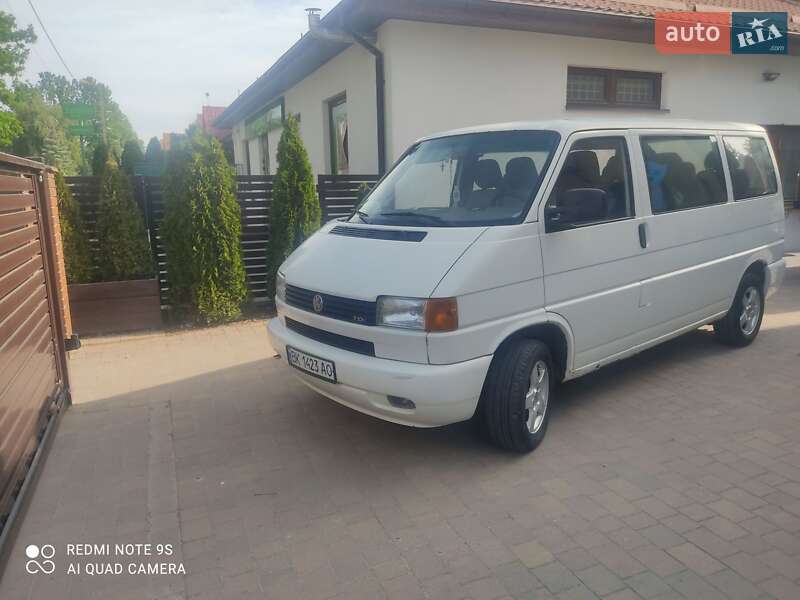 Мінівен Volkswagen Transporter 2001 в Кореці