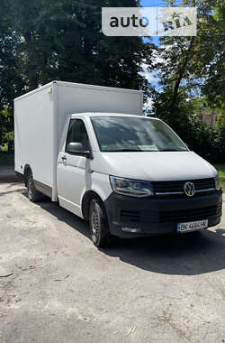 Вантажний фургон Volkswagen Transporter 2017 в Млиніві