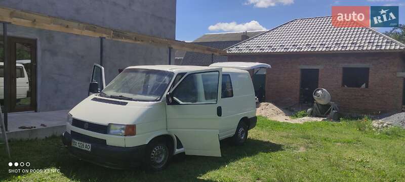 Минивэн Volkswagen Transporter 2002 в Дунаевцах