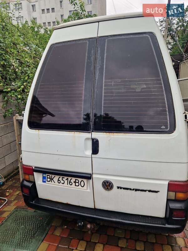Минивэн Volkswagen Transporter 1996 в Ровно