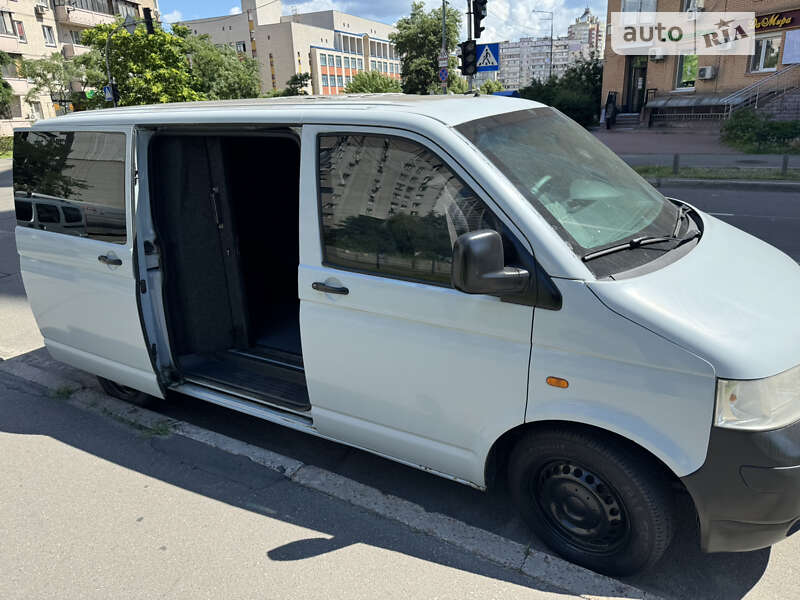 Мінівен Volkswagen Transporter 2008 в Києві