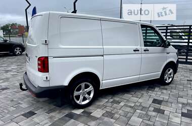 Вантажний фургон Volkswagen Transporter 2018 в Рівному