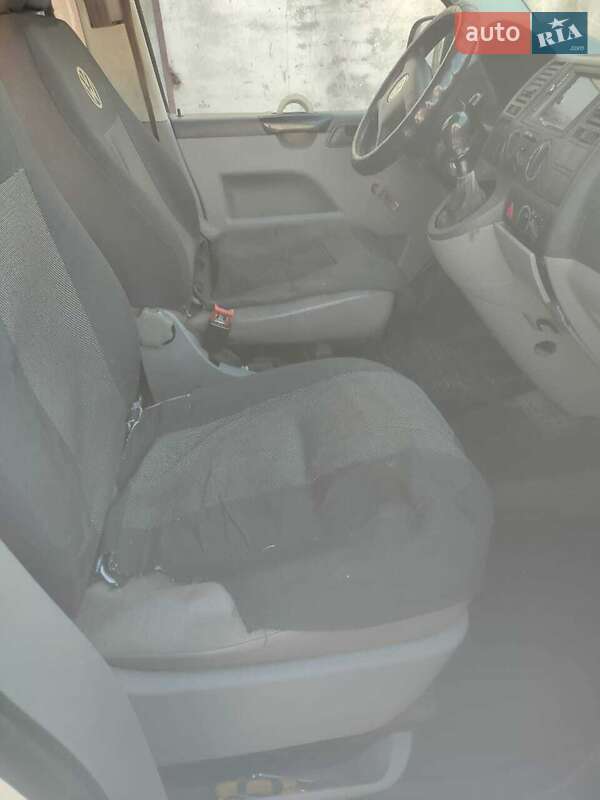 Минивэн Volkswagen Transporter 2004 в Киеве