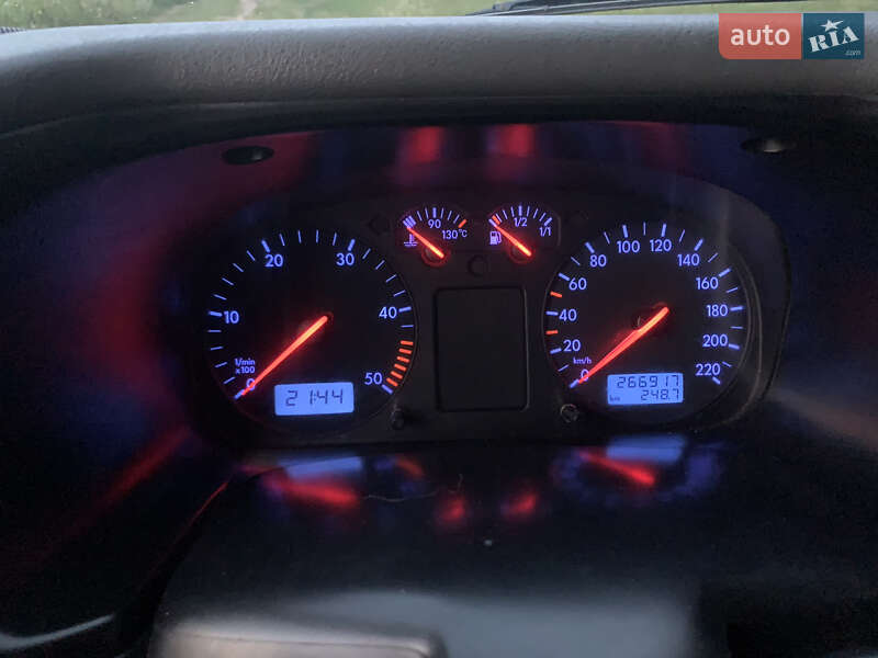 Минивэн Volkswagen Transporter 1999 в Бучаче