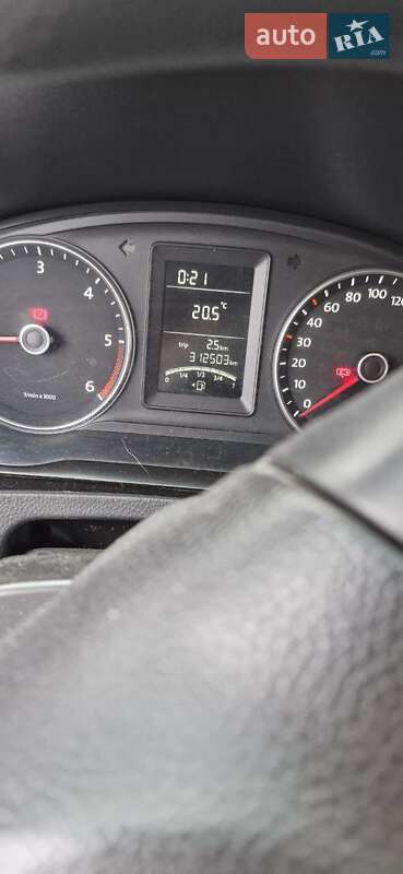 Минивэн Volkswagen Transporter 2015 в Гайвороне фото 8 Минивэн Volkswagen Transporter 2015 в Гайвороне