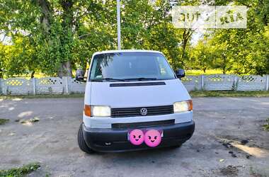 Вантажний фургон Volkswagen Transporter 2002 в Лубнах