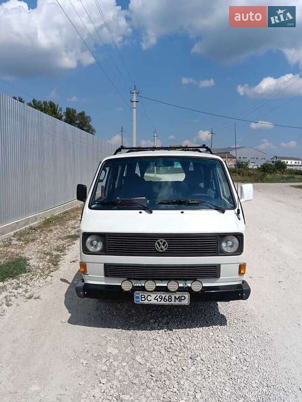 Тюнинг и перетяжка салона Volkswagen T3 в Витебске