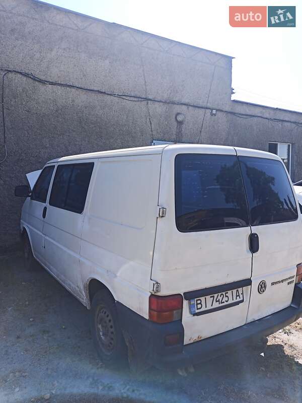 Минивэн Volkswagen Transporter 2003 в Горишних Плавнях