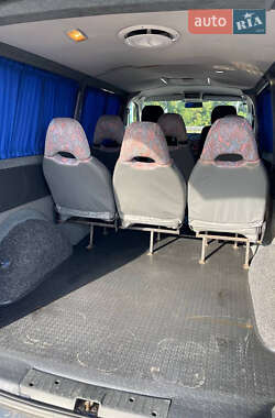 Минивэн Volkswagen Transporter 2009 в 