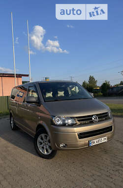 Минивэн Volkswagen Transporter 2010 в Львове