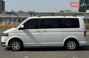 Минивэн Volkswagen Transporter 2014 в 