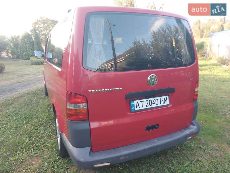 Минивэн Volkswagen Transporter 2005 в Долине