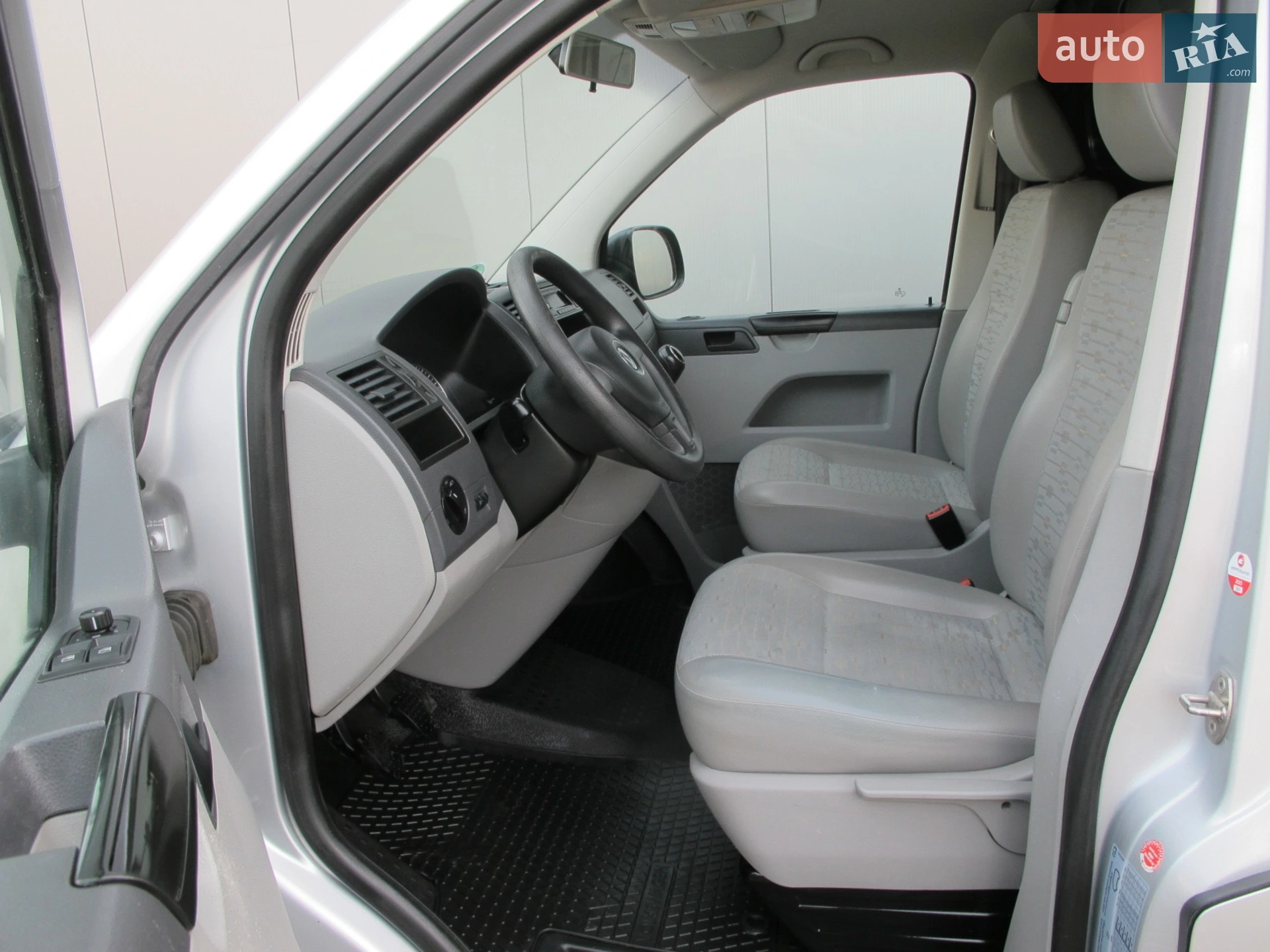 2011 Volkswagen Transporter - мініатюра 10