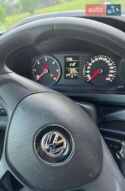 Минивэн Volkswagen Transporter 2016 в 