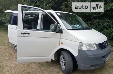 Грузовой фургон Volkswagen Transporter 2005 в Виннице