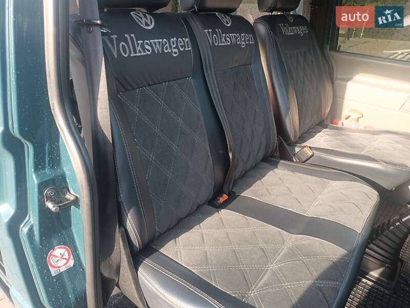 Мінівен Volkswagen Transporter 2002 в Старому Самборі