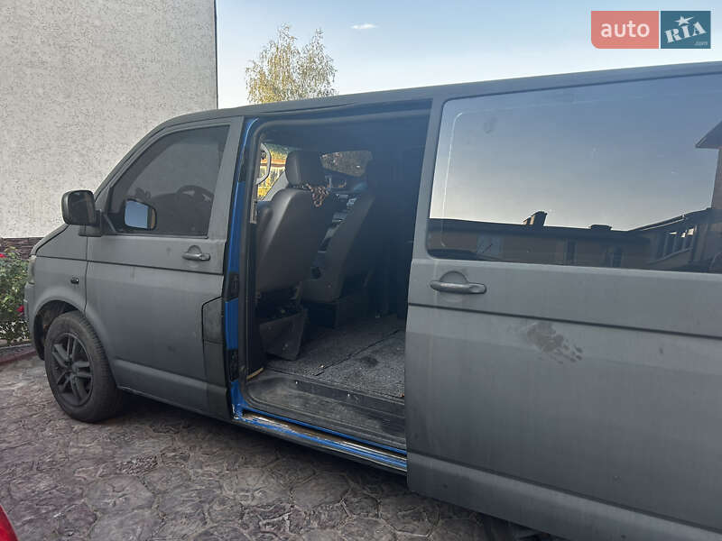 Мінівен Volkswagen Transporter 2010 в Києві