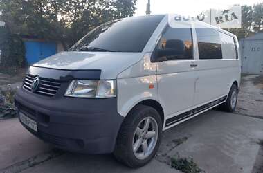 Мінівен Volkswagen Transporter 2005 в Краснограді