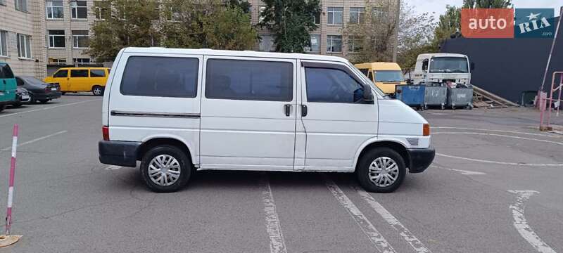 Мінівен Volkswagen Transporter 2001 в 