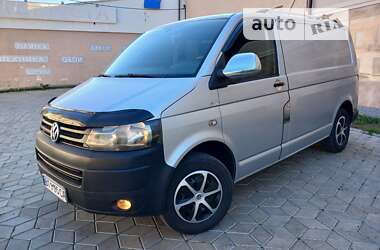 Вантажопасажирський фургон Volkswagen Transporter 2013 в Миколаєві