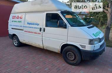 Грузовой фургон Volkswagen Transporter 2003 в Лубнах