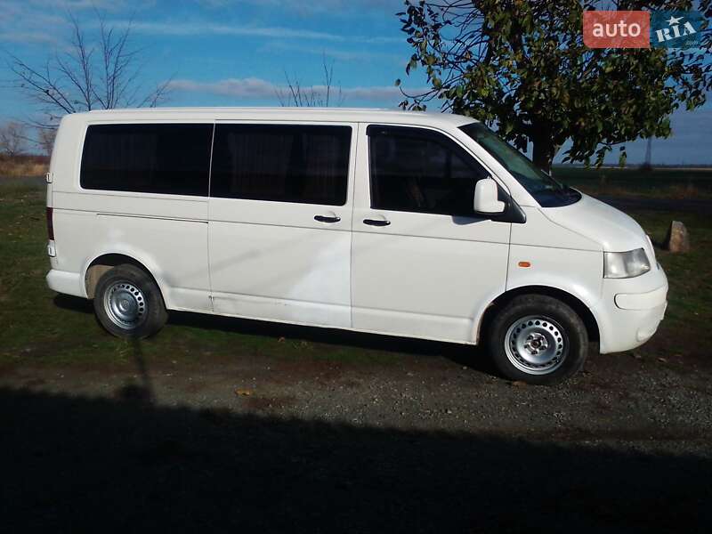 Мінівен Volkswagen Transporter 2007 в Заваллі