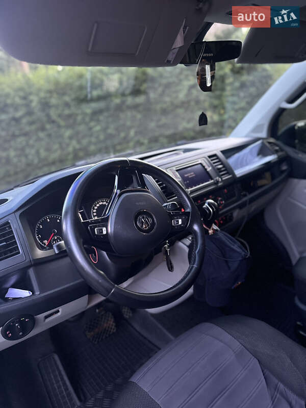 Мінівен Volkswagen Transporter 2019 в Перечині