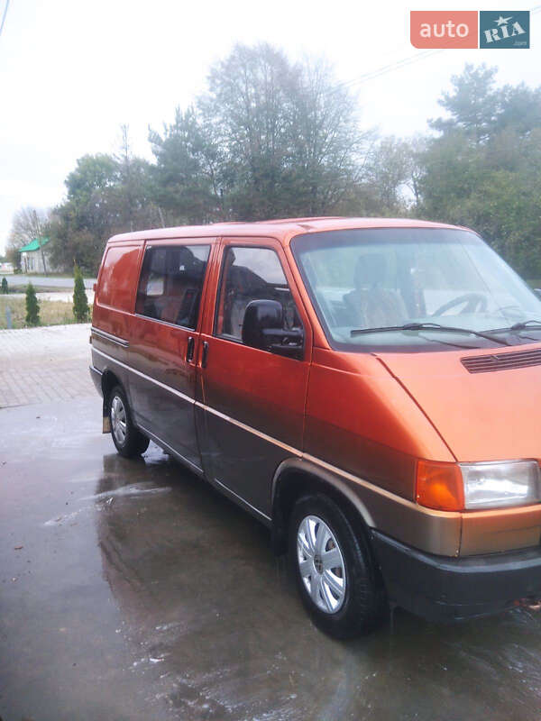 Минивэн Volkswagen Transporter 1992 в Черновцах