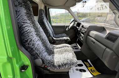 Грузовой фургон Volkswagen Transporter 2001 в 