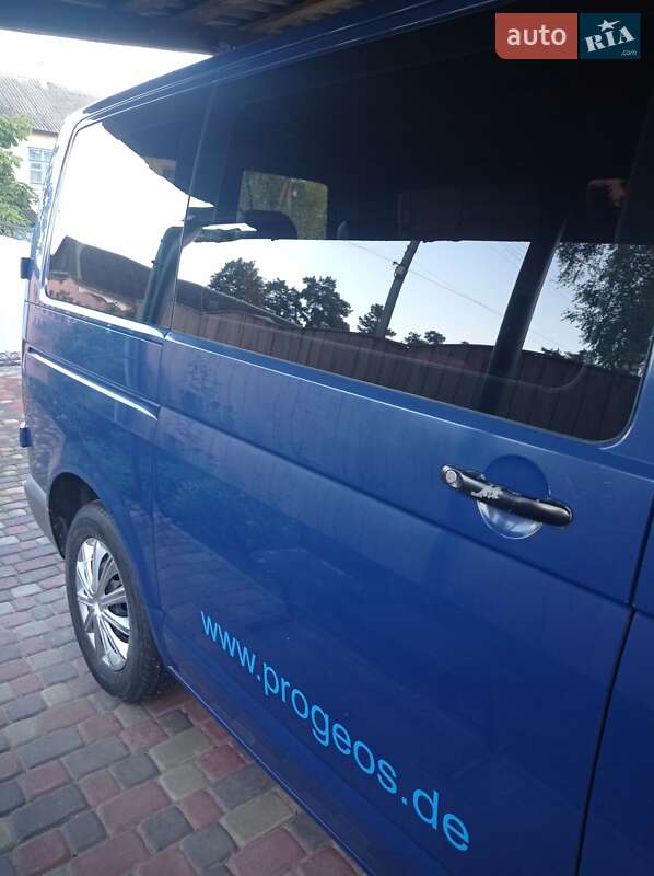 Минивэн Volkswagen Transporter 2005 в Коростене