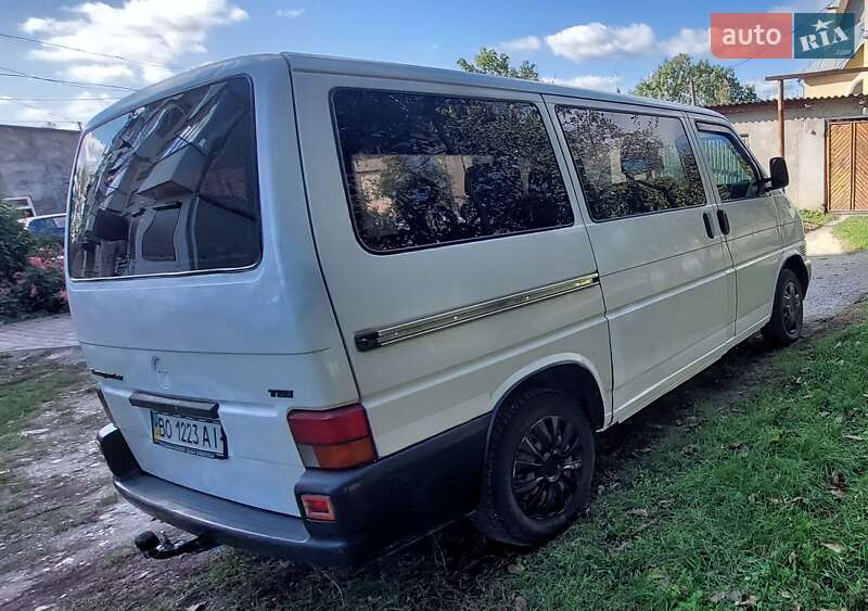 Мінівен Volkswagen Transporter 2002 в Ланівці