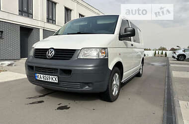 Грузопассажирский фургон Volkswagen Transporter 2008 в Киеве