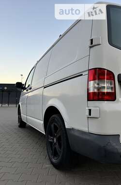 Вантажний фургон Volkswagen Transporter 2011 в Києві