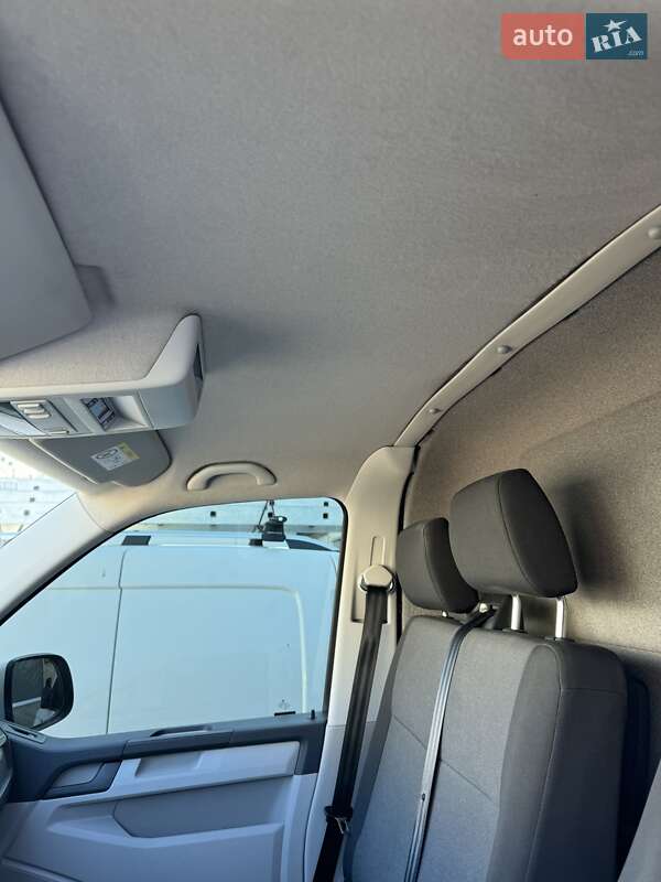 Грузовой фургон Volkswagen Transporter 2018 в Киеве