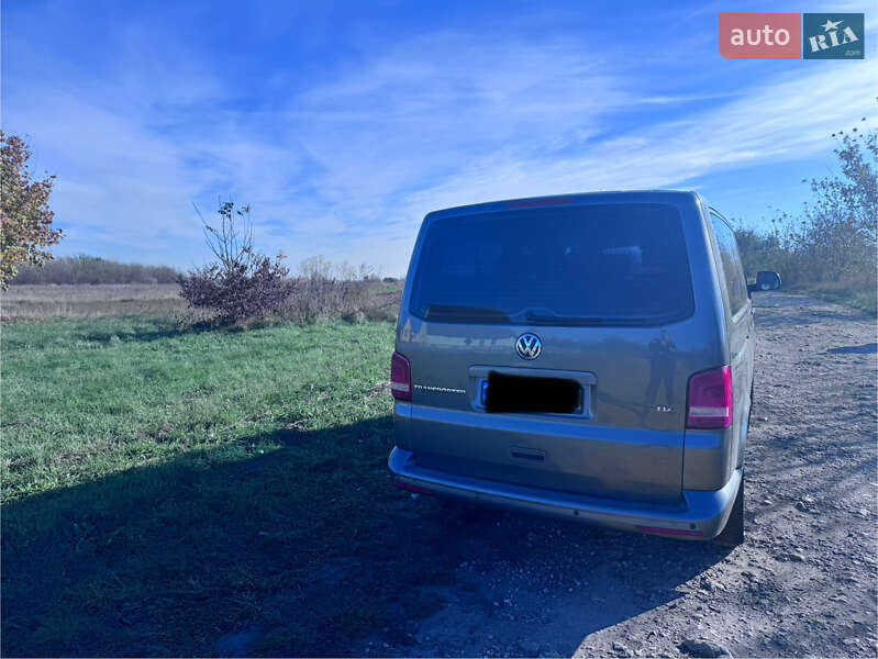 Минивэн Volkswagen Transporter 2014 в Волочиске