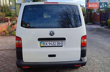 Вантажний фургон Volkswagen Transporter 2005 в Хмельницькому