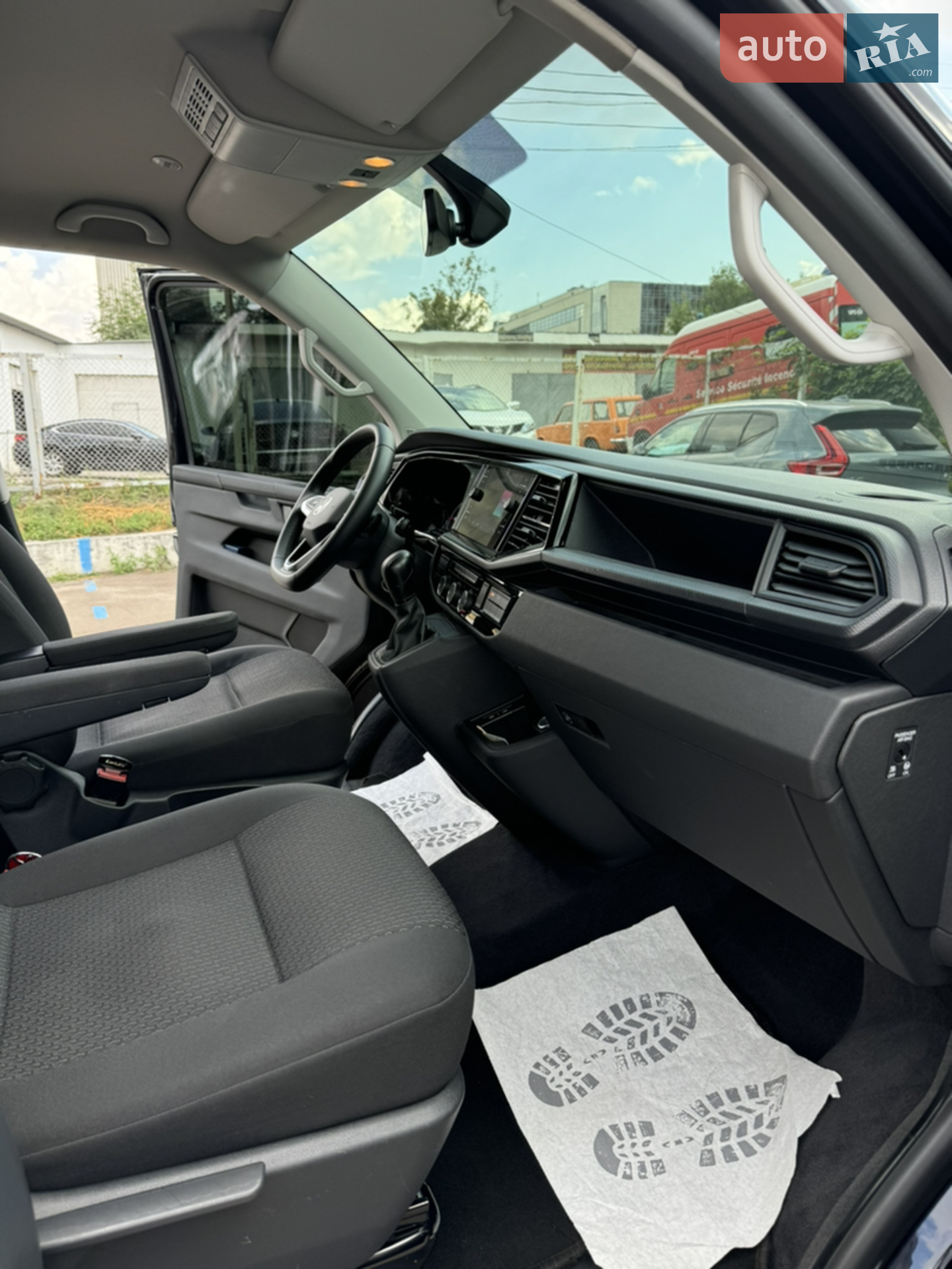 2021 Volkswagen Transporter - мініатюра 12