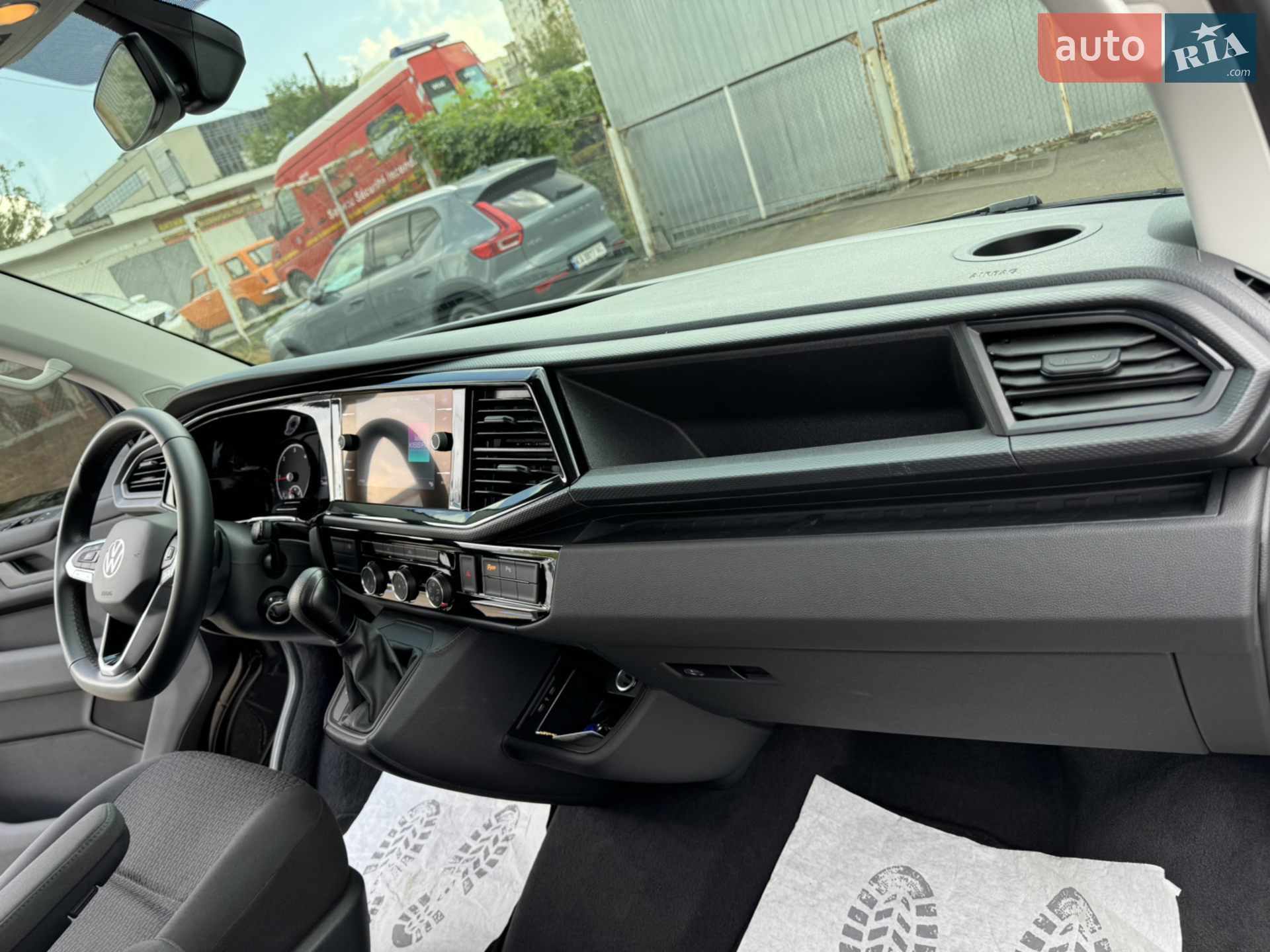 2021 Volkswagen Transporter - мініатюра 13