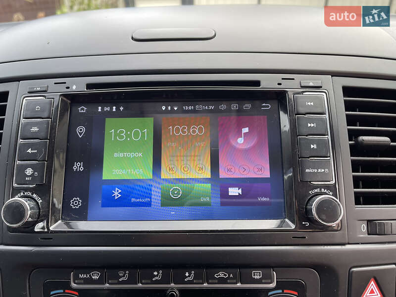 Минивэн Volkswagen Transporter 2011 в Киеве