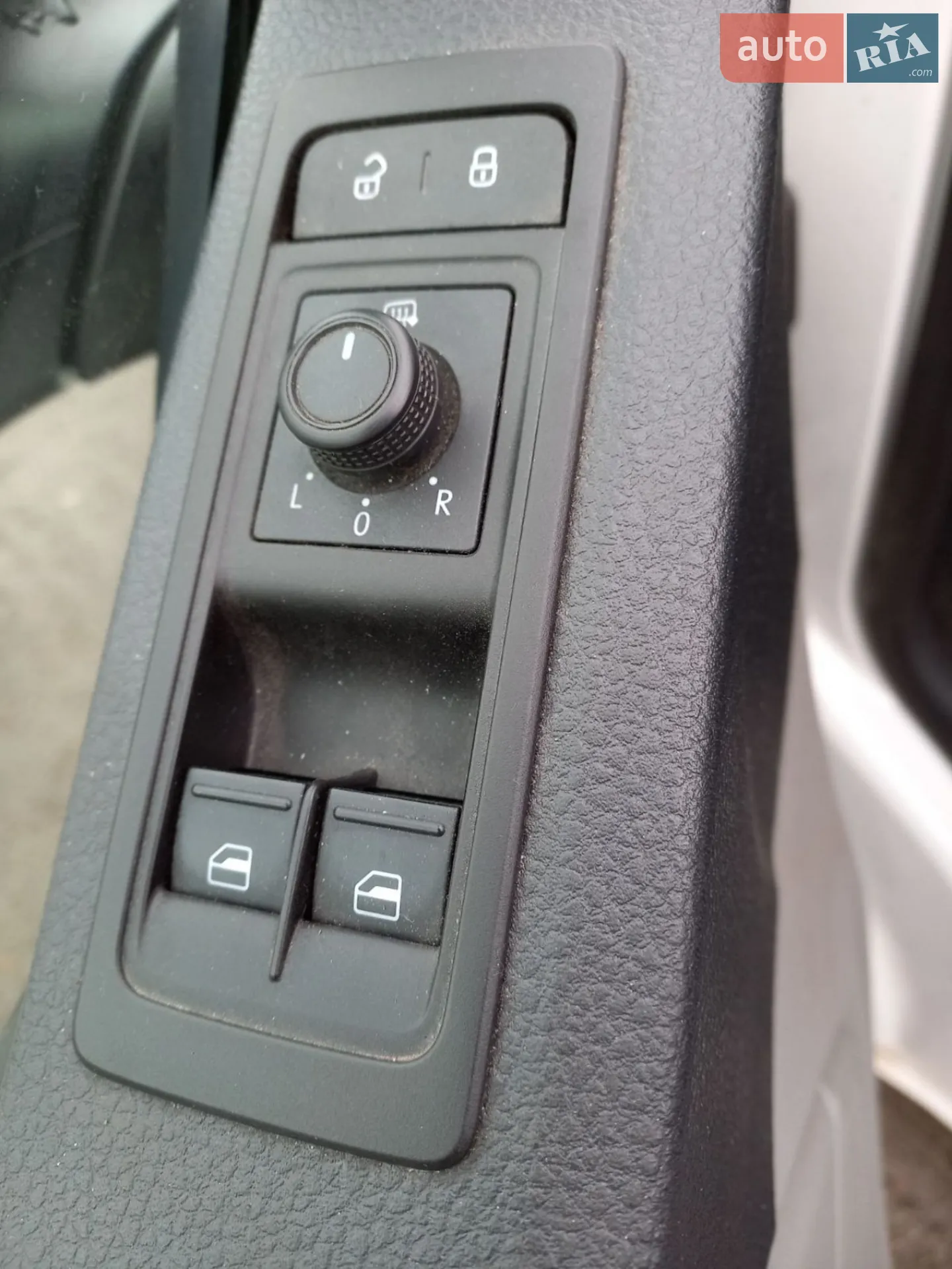 2019 Volkswagen Transporter - мініатюра 17