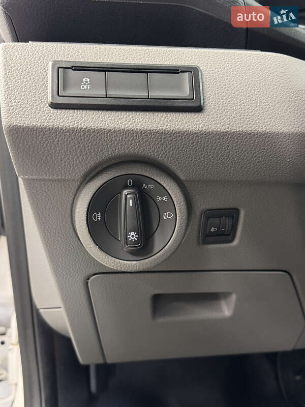 Грузовой фургон Volkswagen Transporter 2022 в Киеве