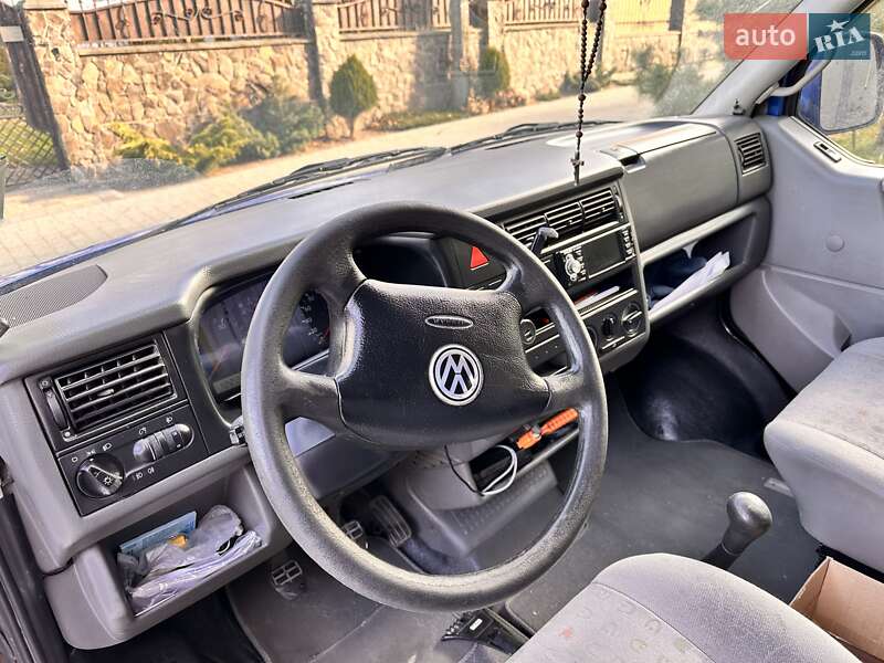 Минивэн Volkswagen Transporter 2000 в Львове