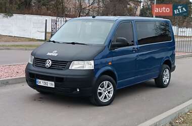 Минивэн Volkswagen Transporter 2004 в Сарнах