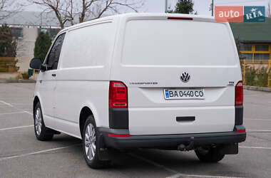 Грузовой фургон Volkswagen Transporter 2015 в Александрие