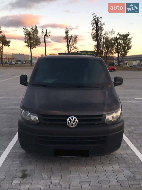 Броньований автомобіль Volkswagen Transporter 2012 в Києві