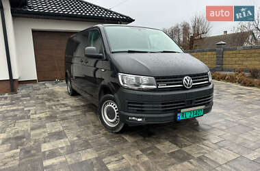 Минивэн Volkswagen Transporter 2017 в Тячеве